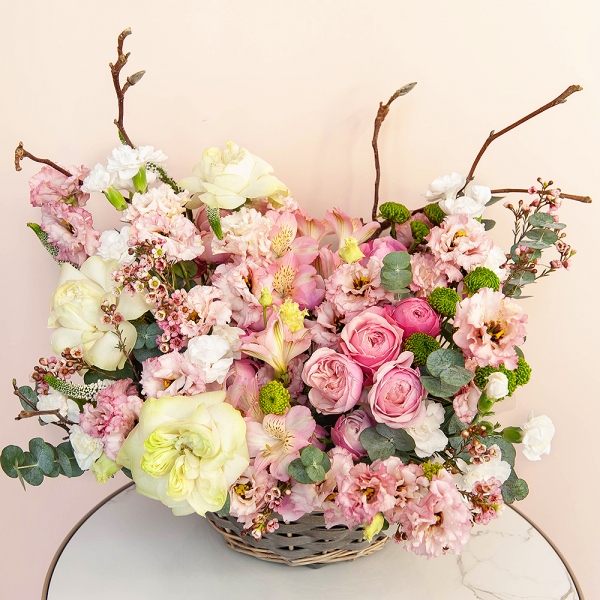 Alstromeria white, soft pink - 5, Spray peony rose Misty Bubbles, 50 cm - 3, Pink Lisianthus (Eustoma) - 5, Peony style roses - 3, White spray carnation - 8, Athos pom Feeling Green - 2, Small Basket, Oasis, Veronica spray, Waxflower (1 pc.), Artificial branch