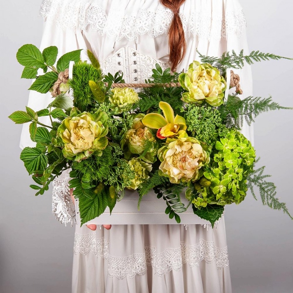 Green Hydrangea - 1, Rose Veggie 50 cm - 5, Green carnation - 8, Green Cymbidium Orchid Bud - 1, Wooden pot, Oasis, Asparagus setaceus (1 pc.), Pistachio, Sedum, Flask for orchids,  Raspberry branch