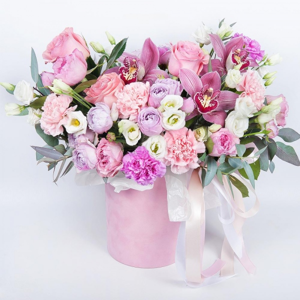 Pink rose 50 cm - 13, Spray peony rose Lavander, 50 cm - 4, lisianthus - 4, Pink carnation - 8, Lilac carnation - 7, Pink Cymbidium Orchid Bud - 3, Round flower box small , Oasis, Wrapping Paper, Eucalyptus Cinerea, Flask for orchids