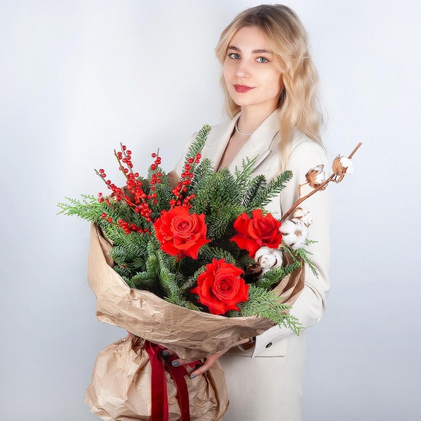 Rose Red 50 cm Ecuador - 5, Spruce branches (1pc.), Thuja, Cotton branch, Ilex, Wrapping Paper