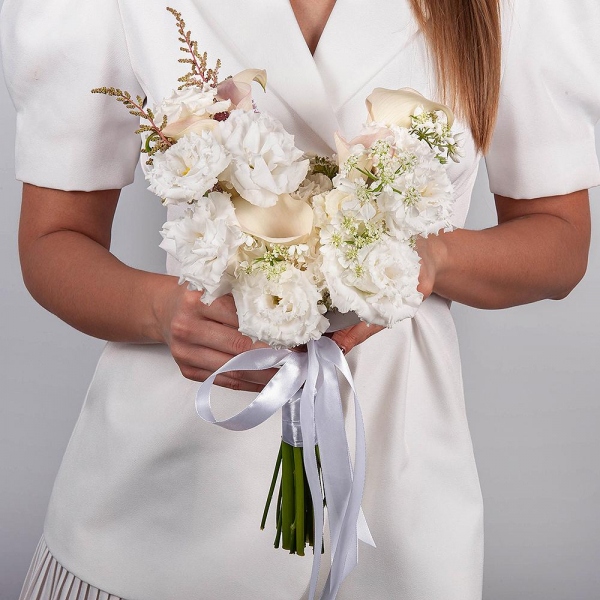 Calla lilies - 5, lisianthus - 11, Astilbe, Ozotamnus, Ribbon