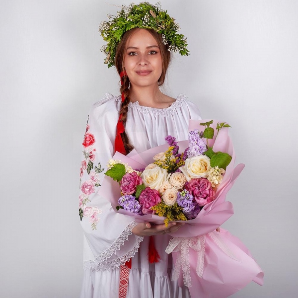 White rose 50 cm Ecuador - 7, Pink rose Country Blues 50 cm - 3, Spray rose: white, cream, light pink 50 cm - 5, Matthiola Lilac - 4, White Matthiola - 3, Pink Statice, Solidago (1 pc.),  Raspberry branch, Wrapping Paper