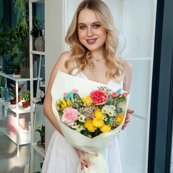 Pink spray carnation - 3, Pink carnation - 3, Rose Pink 50 cm Ecuador (Chelo, Hermosa, Novia, Titanik, Engagement, Pink Mondiale) - 1, Spray rose: yellow, orange 50 cm - 3, Santini White Spray Chrysanthemum - 2, Ozotamnus, Limonium (1 pc.), Dried flowers in assortment, Wrapping Paper