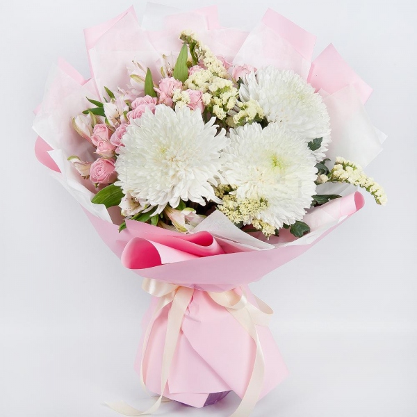 Magnum White Chrysanthemum - 3, Bright pink spray rose mix, 50 cm - 5, Alstromeria white, soft pink - 4, White statice, Wrapping Paper