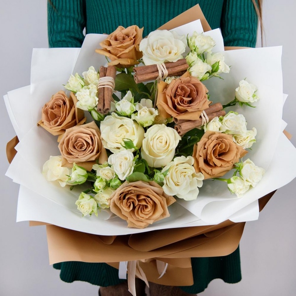 Spray rose: white, cream, light pink 50 cm - 8, Роза Тоффи - 8, White rose 50 cm - 7, Cinnamon decorative packaging, Wrapping Paper