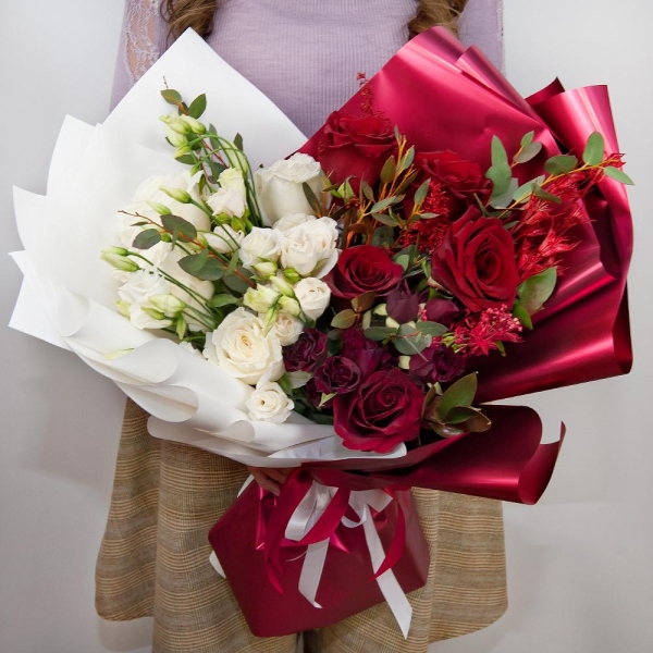 White rose 50 cm - 7, Red rose 50 cm - 7, lisianthus - 5, Spray rose: red 50 cm - 3, Spray rose: white, cream, light pink 50 cm - 4, Solidago (1 pc.), Ruscus, Dried flowers decor, Wrapping Paper, Eucalyptus parvifolia (1 pc.)