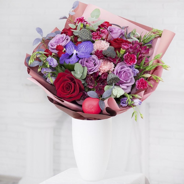Vanda Orchid bud - 3, Deep Purple rose - 6, Pink carnation - 3, Pink spray carnation - 8, Alstromeria Red, Bright Pink - 4, Purple Lisianthus (Eustoma) - 5, Red rose 50 cm - 5, Dried flowers decor, Flask for orchids, Aspidistra (1 pc.), Eucalyptus Cinerea, Wrapping Paper, Decorative element small