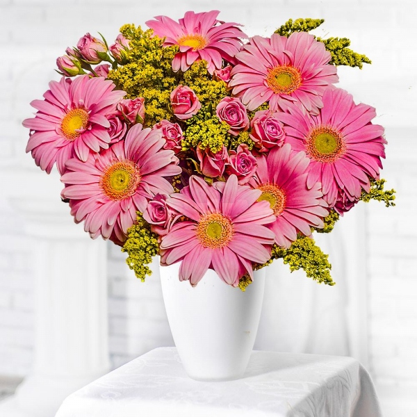 Gerbera pink - 11, Bright pink spray rose mix, 50 cm - 13, Solidago (1 pc.), Sisal, Ribbon