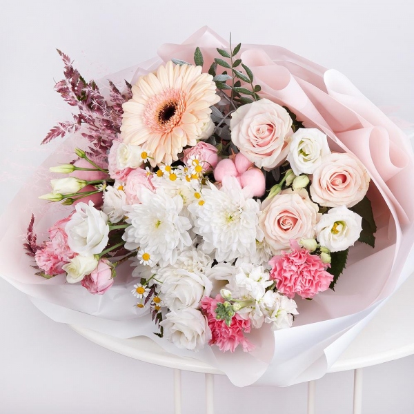 Baltica White Spray Chrysanthemum - 2, Cream gerbera - 3, Peony sprayrose - 2, Chamomile - 1, Pink rose 50 cm - 3, Pink carnation - 3, lisianthus - 2, White Matthiola - 1, Pistachio, Cotton bud, Fern (1 pc.), Dried flowers decor, Wrapping Paper