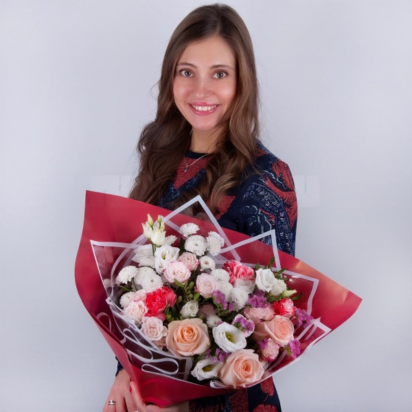 Athos poms Stallion - 4, Spray rose: white, cream, light pink 50 cm - 4, Rose Cream 50 cm - 7, Pink carnation - 4, lisianthus - 1, Pink Statice, Pistachio, Wrapping Paper