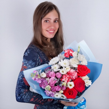 Baltica White Spray Chrysanthemum - 1, Peony sprayrose - 2, Red rose 50 cm - 3, Carnations - 5, Matthiola Lilac - 2, lisianthus - 2, Carnation spray - 1, Pistachio, Wrapping Paper, Ribbon