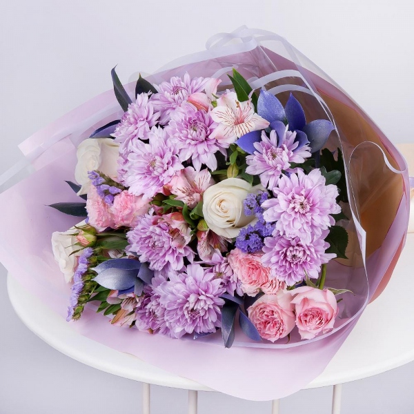 Baltica Pink Spray Chrysanthemum - 3, White rose 50 cm - 5, Peony sprayrose - 2, Alstromeria white, soft pink - 4, Blue Statice, Ruscus, Wrapping Paper, Ribbon