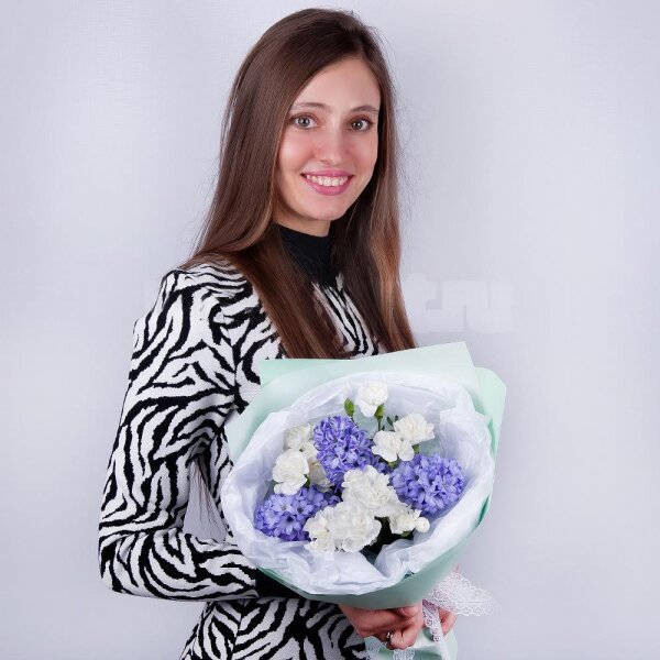 Blue Hyacinth - 5, White spray carnation - 7, Wrapping Paper