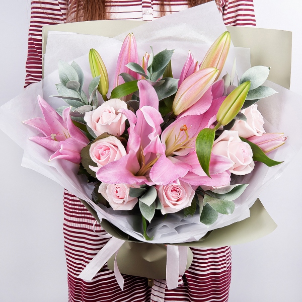 Pink rose 50 cm - 11, Pink lily - 4, Ruscus, Wrapping Paper, Ribbon
