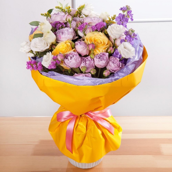 Yellow rose 50 cm - 3, Pink rose 50 cm - 4, Matthiola Lilac - 2, lisianthus - 3, Spray peony rose Lavander, 50 cm - 2, Solidago (1 pc.), Pink Statice, Ruscus, Wrapping Paper