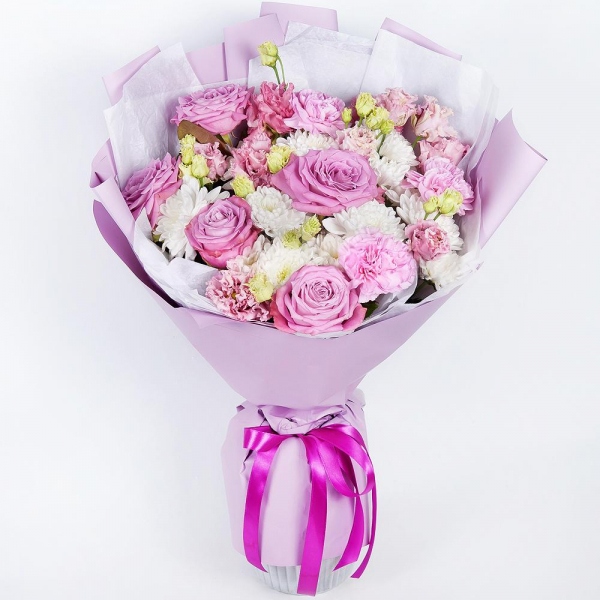 Pink rose 50 cm - 7, Baltica White Spray Chrysanthemum - 3, Pink Lisianthus (Eustoma) - 3, Pink carnation - 5, Wrapping Paper