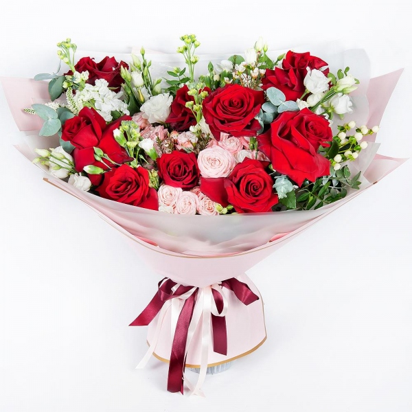 Rose Red 50 cm Ecuador - 13, Peony sprayrose - 5, White spray carnation - 8, White Matthiola - 7, lisianthus - 8, Hypericum, Waxflower (1 pc.), Veronica spray, Pistachio, Eucalyptus Cinerea, Wrapping Paper