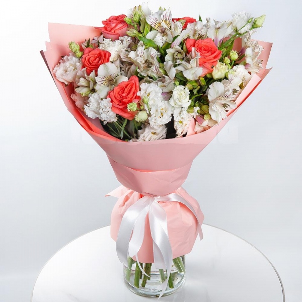 Pink rose 50 cm - 7, Alstromeria white, soft pink - 9, lisianthus - 3, Wrapping Paper