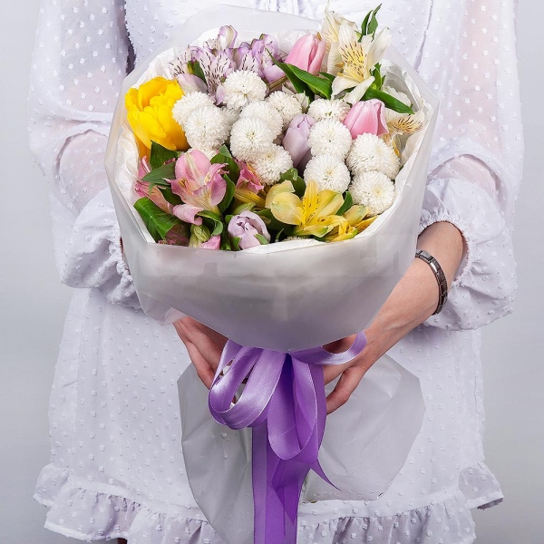 Newton White Spray Chrysanthemum - 2, Alstromeria white, soft pink - 2, Lilac tulip - 4, Alstromeria Yellow, Orange - 1, Alstromeria lilac, purple - 1, Pink tulip - 3, Yellow tulip - 2, Wrapping Paper