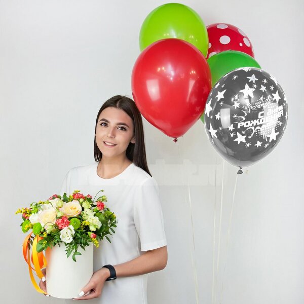 Rose Cream 50 cm - 3, Athos pom Feeling Green - 2, lisianthus - 2, Pink spray carnation - 2, Round flower box small , Oasis, Film, Solidago (1 pc.), Pistachio, Ribbon, Helium Balloon (1 pc.)